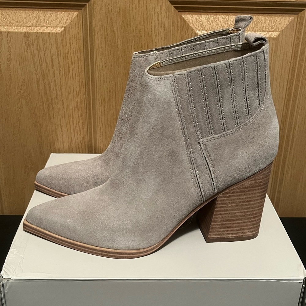 Marc Fisher LTD Orlanda Medium Gray Bootie Size 10 Western Suede Leather New IB